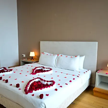 Golden Suites At Platinum Klcc Kuala Lumpur Bagian luar foto