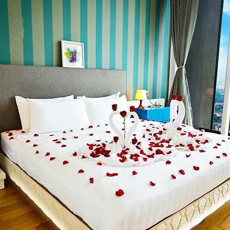Golden Suites At Platinum Klcc Kuala Lumpur Bagian luar foto