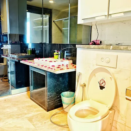 Golden Suites At Platinum Klcc Kuala Lumpur Bagian luar foto
