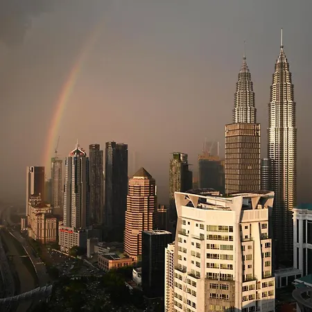 Golden Suites At Platinum Klcc Kuala Lumpur Bagian luar foto