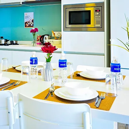 Golden Suites At Platinum Klcc Kuala Lumpur Bagian luar foto